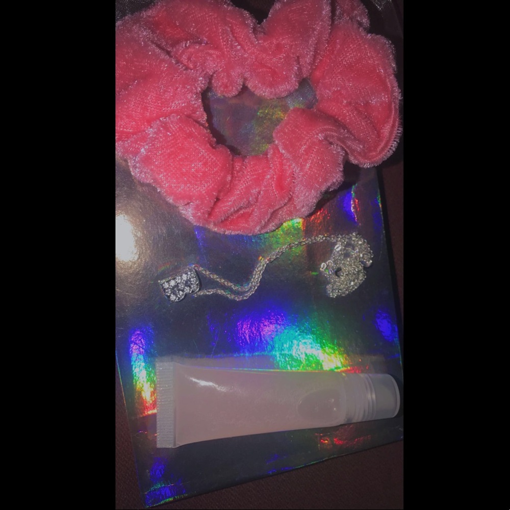 necklace and lip gloss bundle